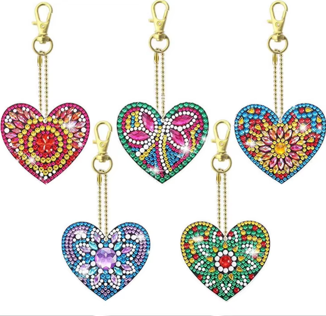 Boho heart diamond painting keychain set, five hearts