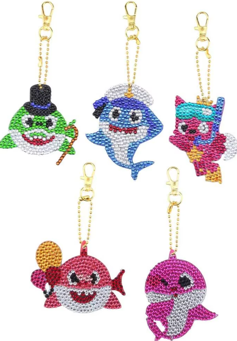 Cartoon sea friends diamond painting keychain set, five charms